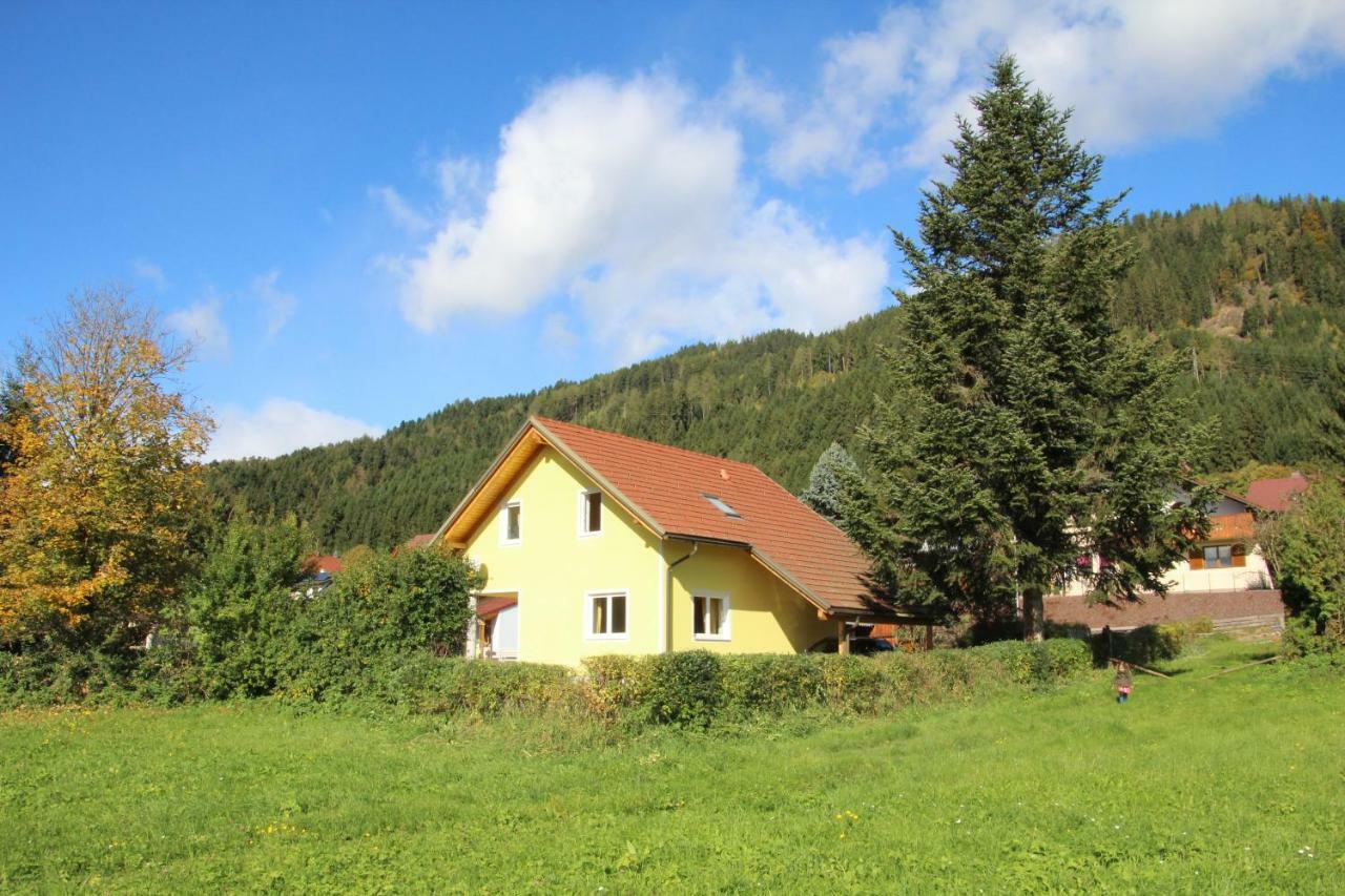 Narrenhaus Villa Fohnsdorf Exteriör bild