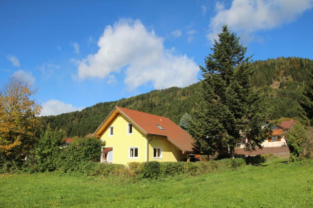 Narrenhaus Villa Fohnsdorf Exteriör bild